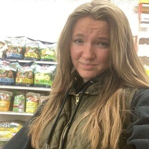 Meet your Posher, Marissa